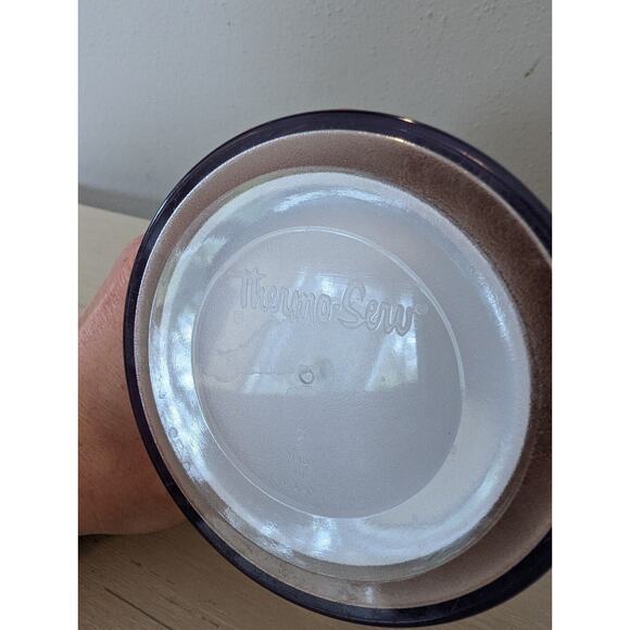 Vintage Kansas City Chiefs 1976 Thermo Serv Mug NFL Prop Inc Kansas City Chiefs - Picture 3 of 3